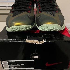 Gently worn Lebron XI